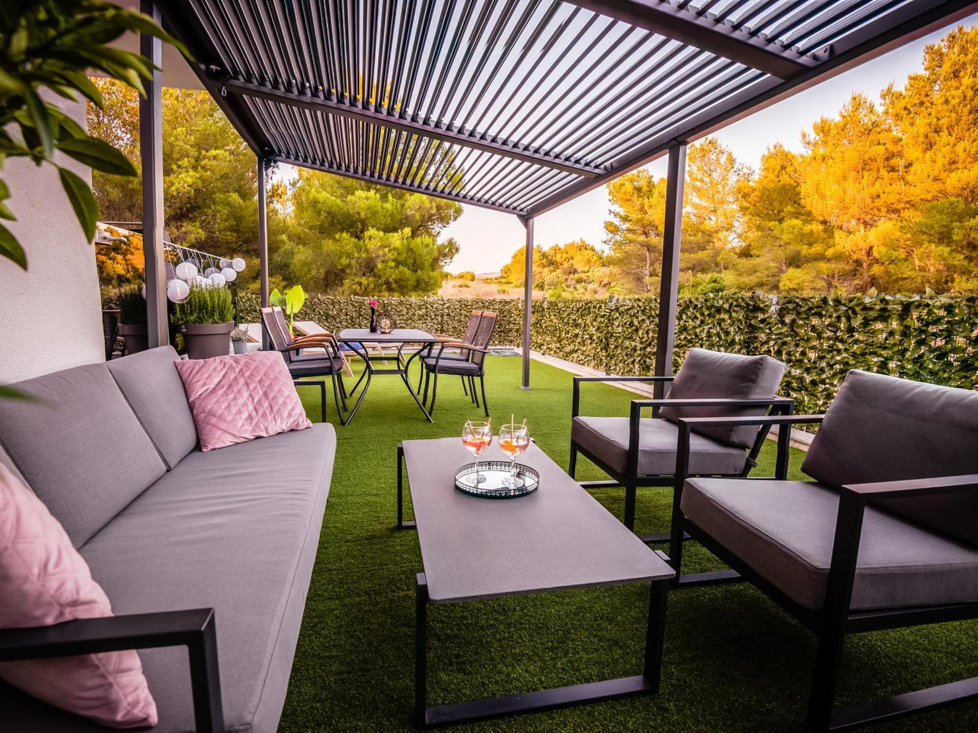 My Adriatic Place With Private Garden And Garage シベニク エクステリア 写真
